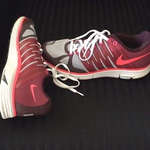 WOMEN NIKE RUNNING LUNARELITE+2